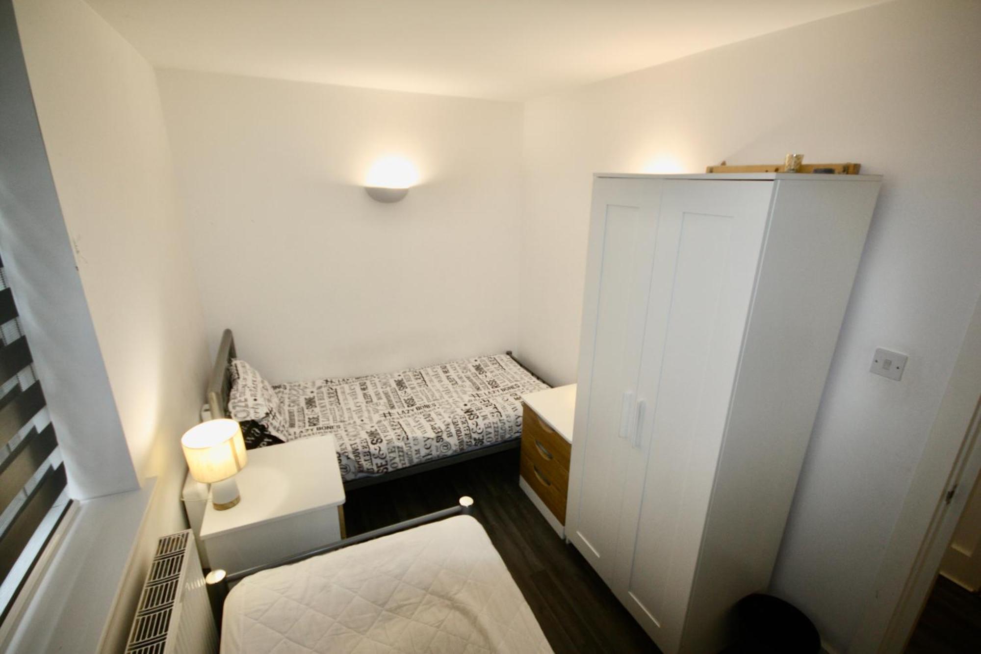 Bournemouth Hot Tub & Sauna Holiday Let Exterior photo